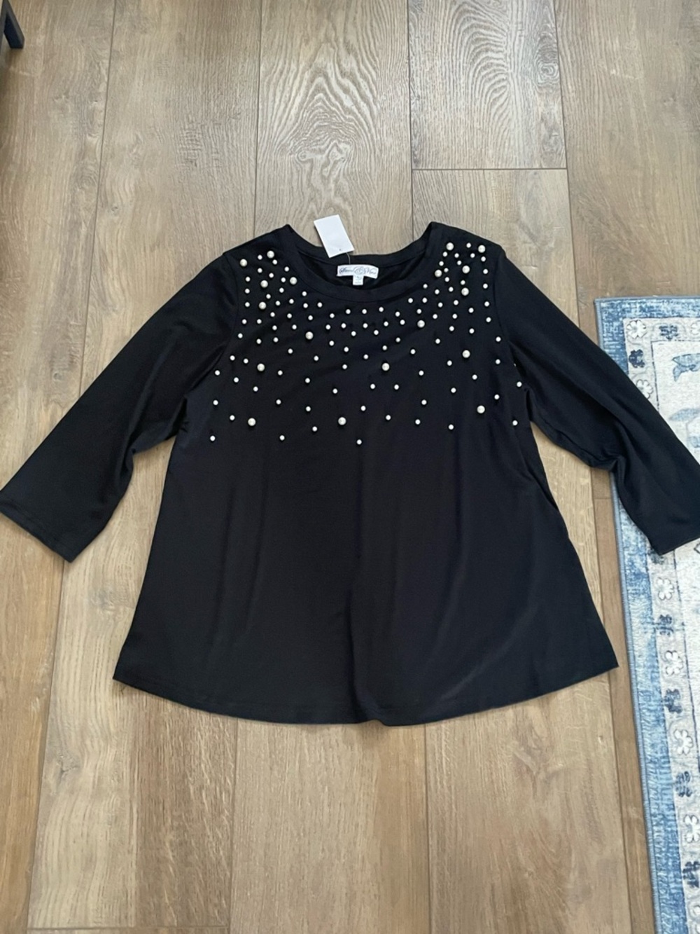 Black Pearl-Accent Long Sleeve Women's Top
